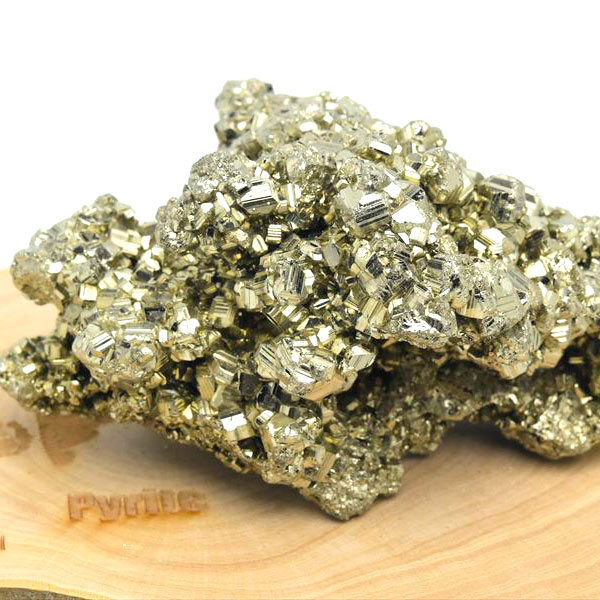 ペルー産　ワンサラ　パイライト　原石　クラスター　黄鉄鉱　Huanzala Huallanca Pyrite　天然石　パワーストーン