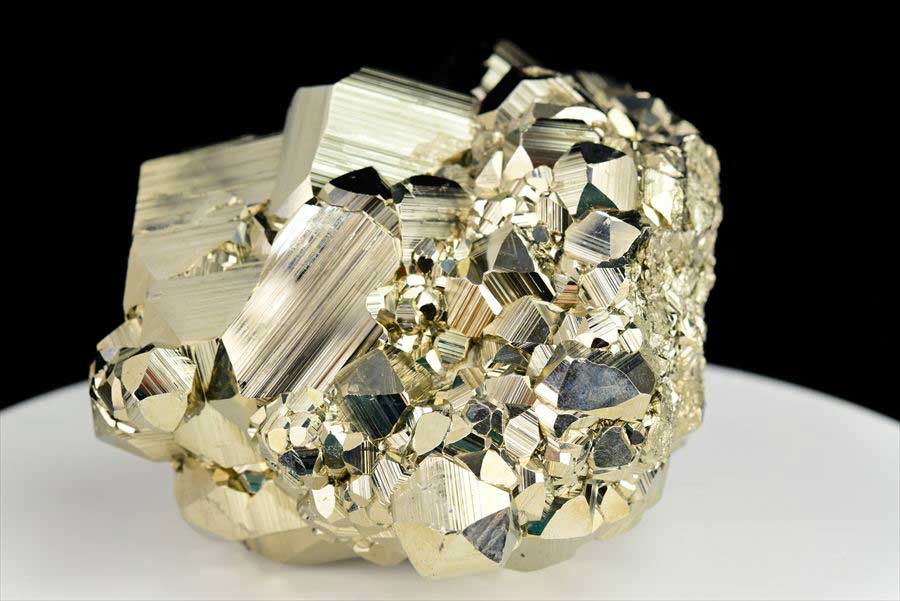 パイライト 黄鉄鉱 ペルー・ワンサラ鉱山産｜クラスター｜原石｜鉱物