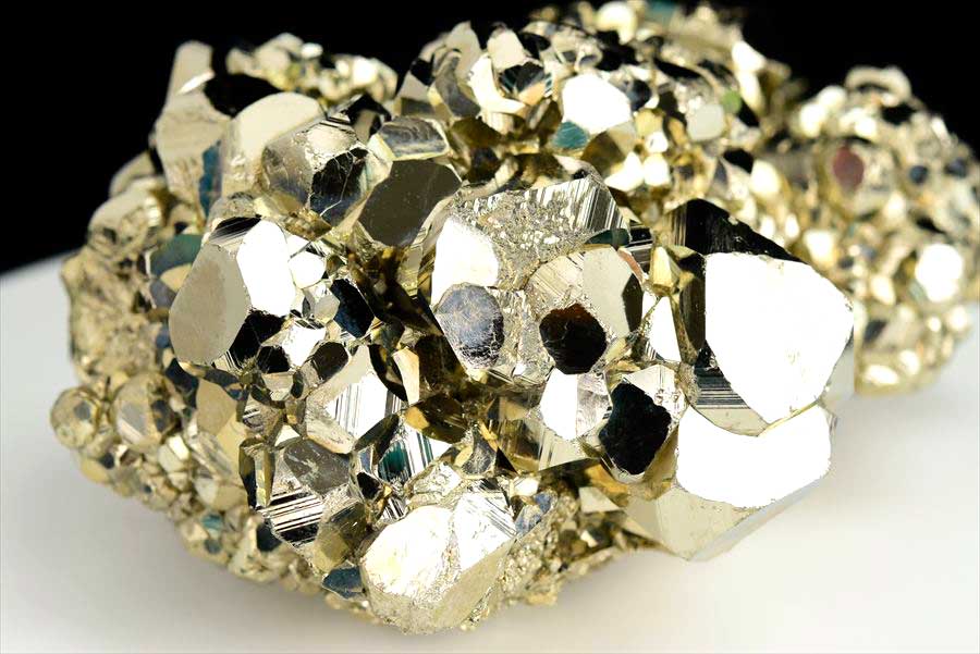 パイライト 黄鉄鉱 ペルー・ワンサラ鉱山産｜クラスター｜原石｜鉱物