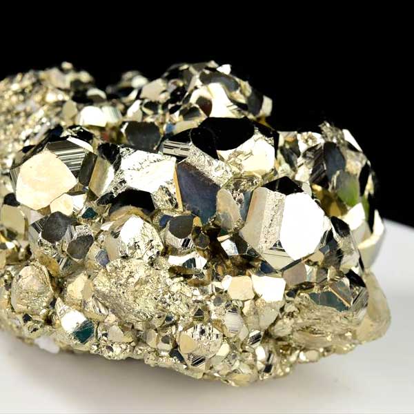 パイライト 黄鉄鉱 ペルー・ワンサラ鉱山産｜クラスター｜原石｜鉱物