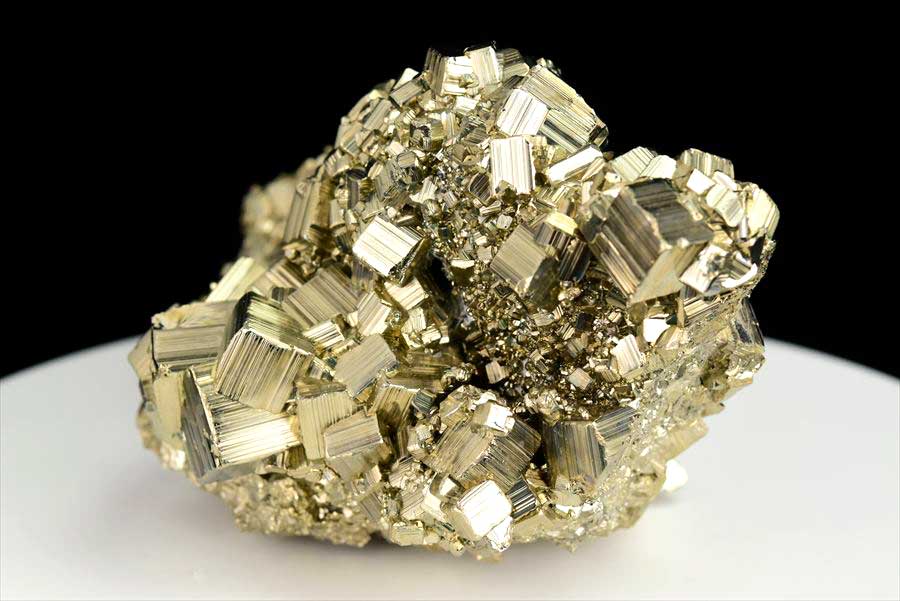 金銭を引き寄せたパイライトの置物 (黄鉄鉱) thumbnail2.webp