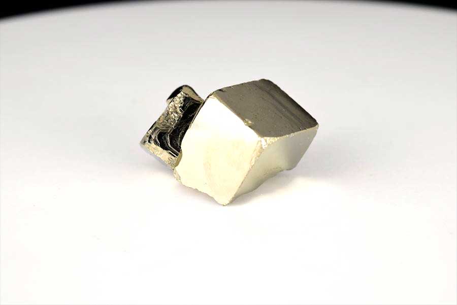 ペルー産　ワンサラ　パイライト　原石　鉱物　黄鉄鉱　 Huanzala　Pyrite　天然石　パワーストーン