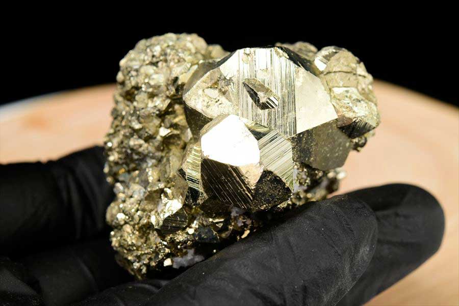 ペルー産　ワンサラ　パイライト　原石　鉱物　黄鉄鉱　 Huanzala　Pyrite　天然石　パワーストーン