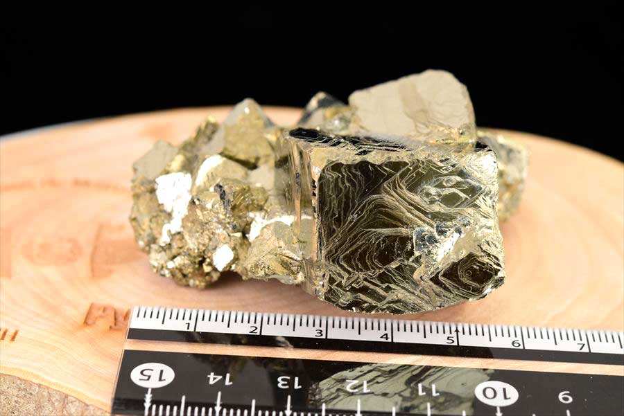 ペルー産　ワンサラ　パイライト　原石　鉱物　黄鉄鉱　 Huanzala　Pyrite　天然石　パワーストーン