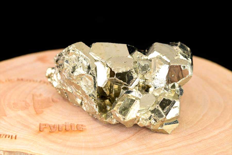 ペルー産　ワンサラ　パイライト　原石　鉱物　黄鉄鉱　 Huanzala　Pyrite　天然石　パワーストーン