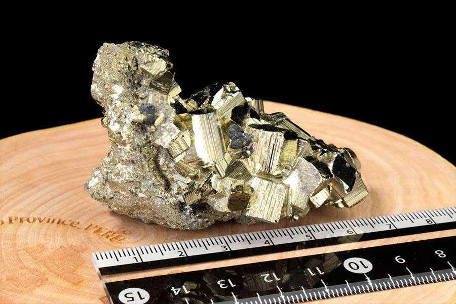 ペルー産　ワンサラ　パイライト　原石　鉱物　黄鉄鉱　 Huanzala　Pyrite　天然石　パワーストーン