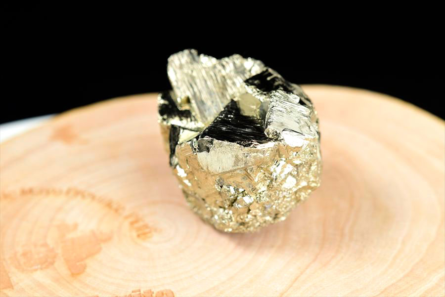 ペルー産　ワンサラ　パイライト　原石　鉱物　黄鉄鉱　 Huanzala　Pyrite　天然石　パワーストーン