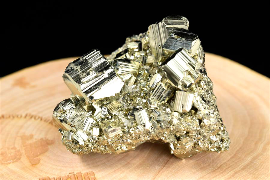 ペルー産　ワンサラ　パイライト　原石　鉱物　黄鉄鉱　 Huanzala　Pyrite　天然石　パワーストーン