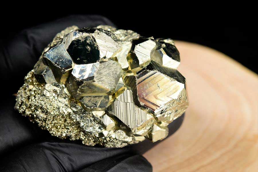 ペルー産　ワンサラ　パイライト　原石　鉱物　黄鉄鉱　 Huanzala　Pyrite　天然石　パワーストーン