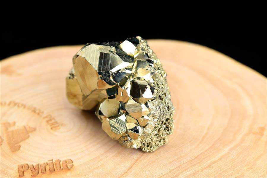 ペルー産　ワンサラ　パイライト　原石　鉱物　黄鉄鉱　 Huanzala　Pyrite　天然石　パワーストーン