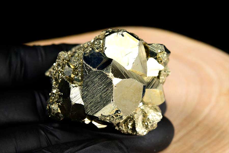 ペルー産　ワンサラ　パイライト　原石　鉱物　黄鉄鉱　 Huanzala　Pyrite　天然石　パワーストーン