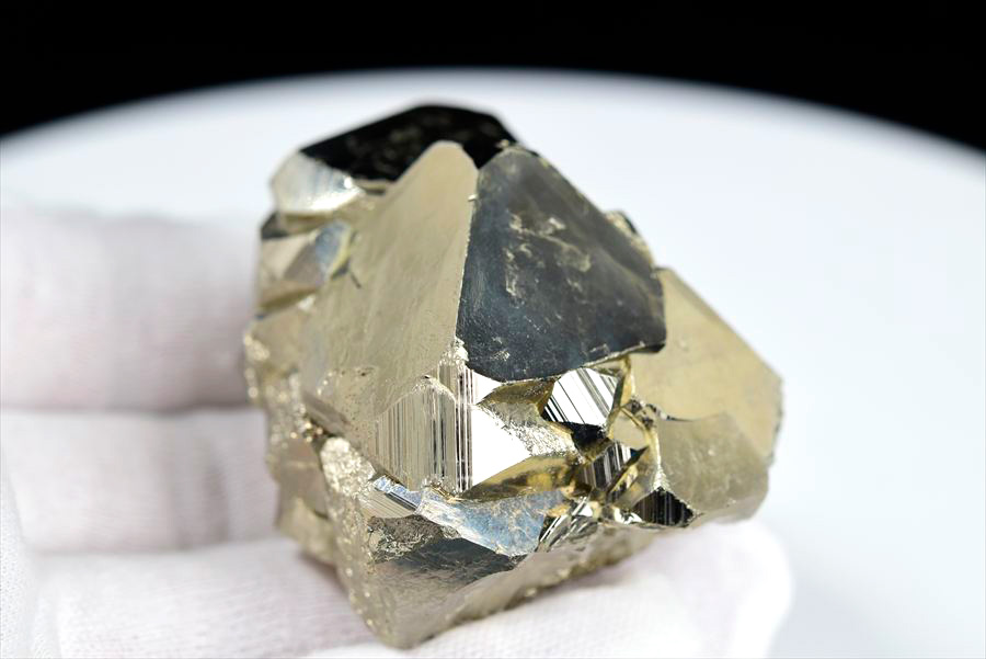 ペルー産　ワンサラ　パイライト　原石　鉱物　黄鉄鉱　 Huanzala　Pyrite　天然石　パワーストーン