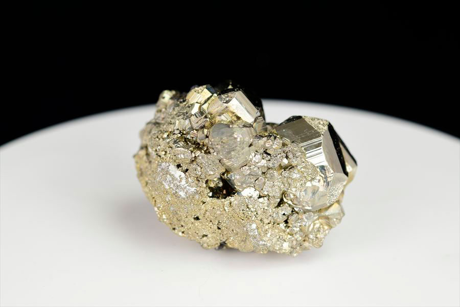 ペルー産　ワンサラ　パイライト　原石　鉱物　黄鉄鉱　 Huanzala　Pyrite　天然石　パワーストーン