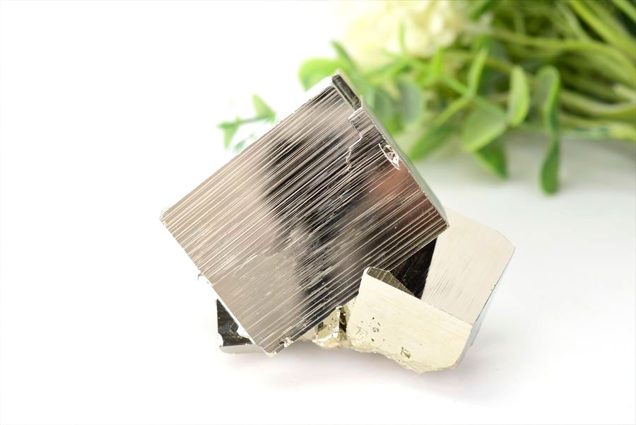 ペルー産　ワンサラ　パイライト　原石　鉱物　黄鉄鉱　 Huanzala　Pyrite　天然石　パワーストーン