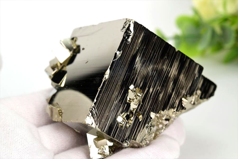 ペルー産　ワンサラ　パイライト　原石　鉱物　黄鉄鉱　 Huanzala　Pyrite　天然石　パワーストーン