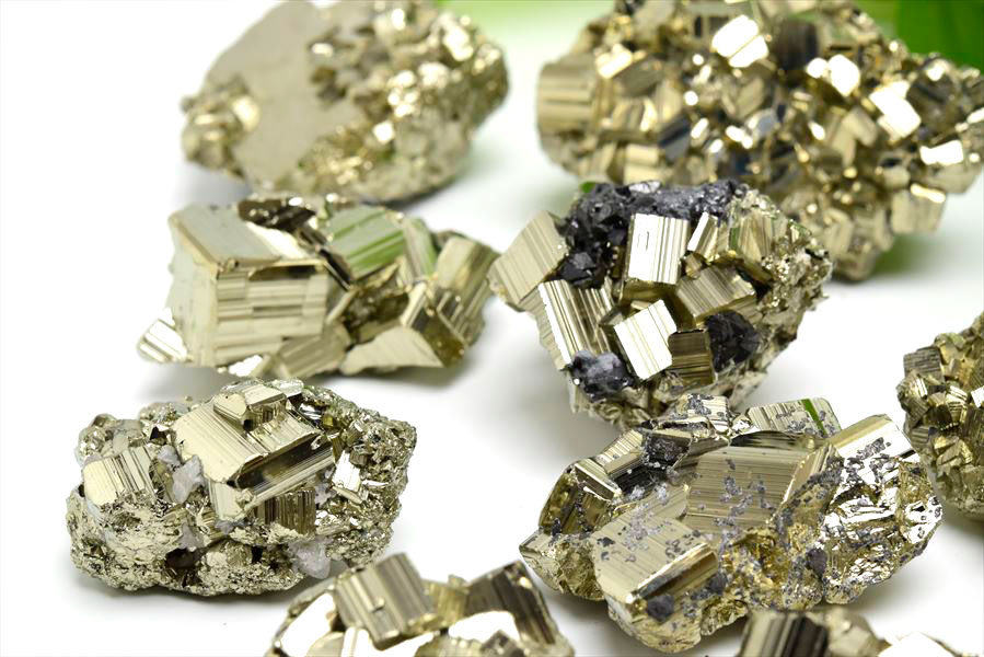 ペルー産　ワンサラ　パイライト　原石　クラスター　黄鉄鉱　Huanzala Huallanca Pyrite　天然石　パワーストーン