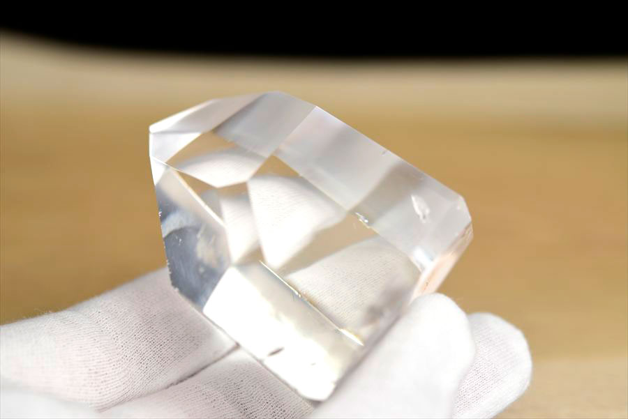 水晶　ポイント　六角柱　ブラジル　ポンペウ産　天然水晶　透明　置物　インテリア　浄化　天然石　パワーストーン