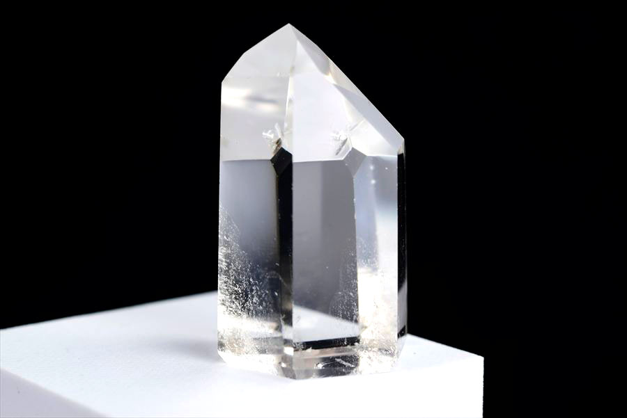 水晶　ポイント　六角柱　ブラジル　ポンペウ産　天然水晶　透明　置物　インテリア　浄化　天然石　パワーストーン