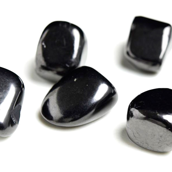 シュンガイト　shungite　ロシア産　シュンガ石　磨き石　タンブル　電磁波対策　デジタルデトックス　天然石　パワーストーン