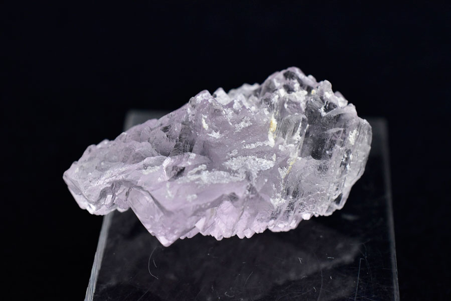 アフガニスタン産　クンツァイト　スポデューメン　トリフェーン　リチア輝石　結晶　原石　マクラメ　天然石　パワーストーン