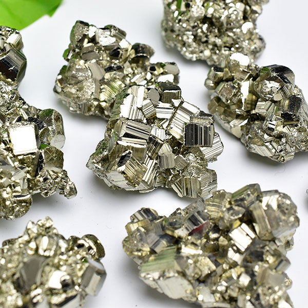 ペルー産　ワンサラ　パイライト　原石　クラスター　黄鉄鉱　Huanzala Huallanca Pyrite　天然石　パワーストーン