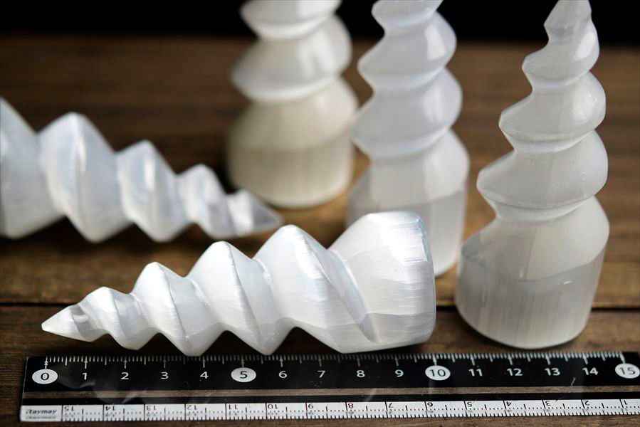 セレナイト 透石膏 タワー 置物 ワンド スパイラル selenite spiral tower 天然石 パワーストーン