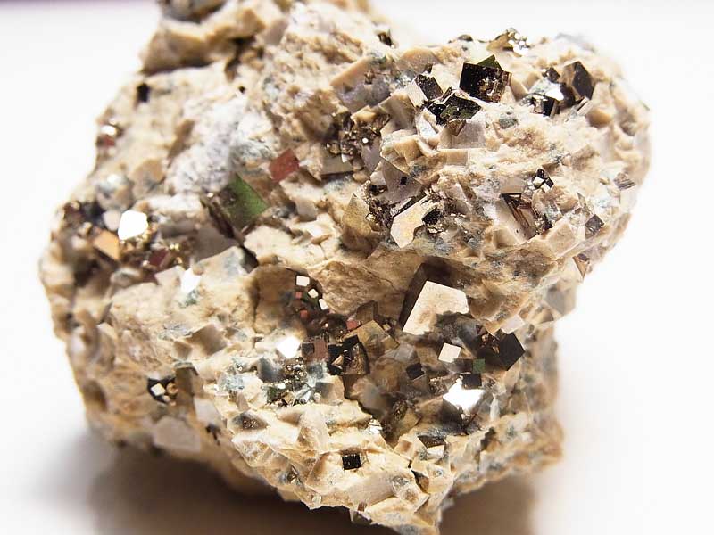 パイライト　スペイン産　黄鉄鉱　結晶　原石　立方体　ナバフン　天然石 パワーストーン