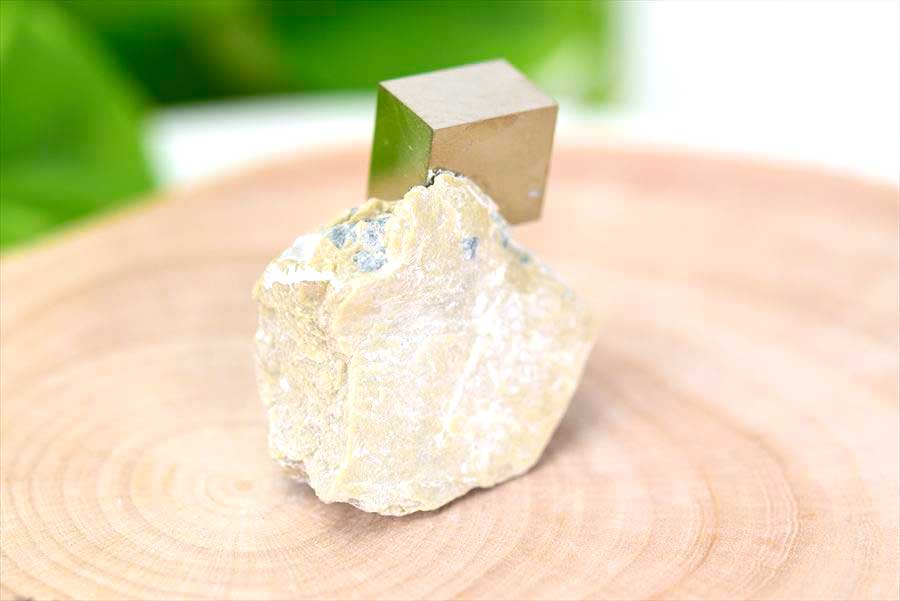スペイン産　パイライト　キュービックパイライト　原石　鉱物　黄鉄鉱　 Navajun　Pyrite　天然石　パワーストーン