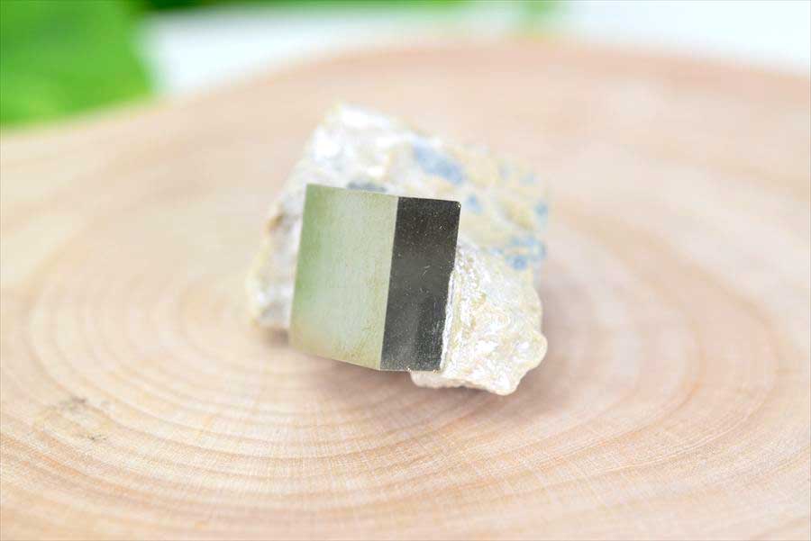 スペイン産　パイライト　キュービックパイライト　原石　鉱物　黄鉄鉱　 Navajun　Pyrite　天然石　パワーストーン